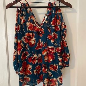 NWOT silk cold shoulder flowy top